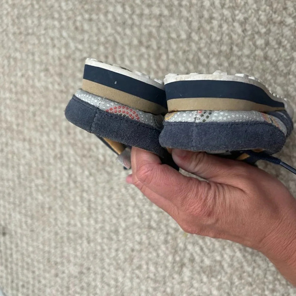 Warmbat slip on sneakers shoes size  5.5 blue - Picture 5 of 7